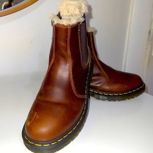 Dr. Martín Chelsea Boot